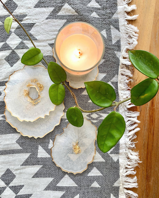 Luxurious Handcrafted Geode Resin Coasters, Set of 4 - Unique Home Decor and Stylish Candle Accessory